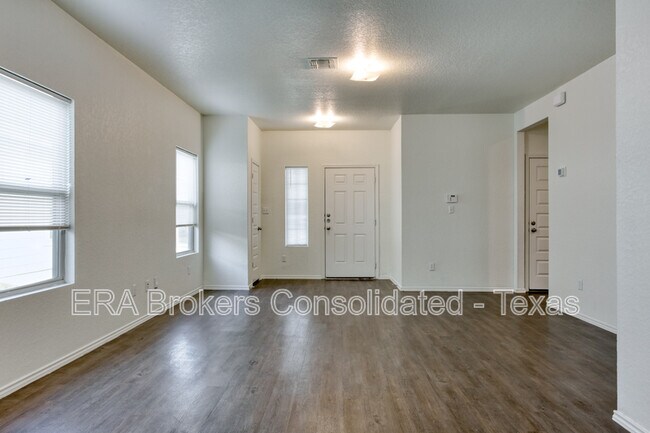 Foto del edificio - 5407 Shasta Pl