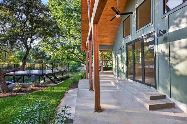 Building Photo - 308 Mountain View