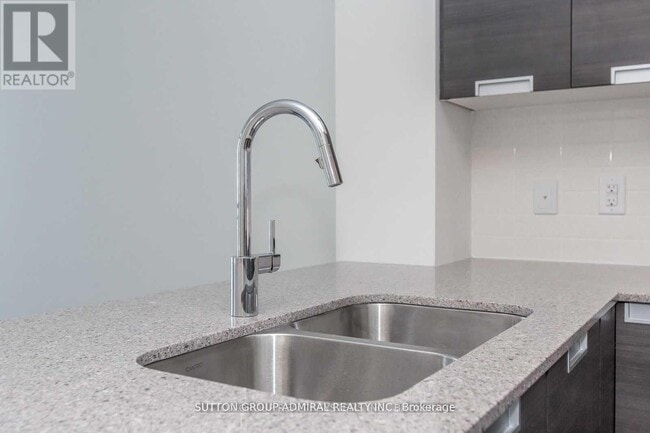 Building Photo - 5025 Four Springs Ave