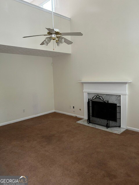 Foto del edificio - 9592 Lakeview Cir