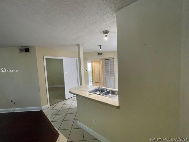 Foto del edificio - 4035 W McNab Rd