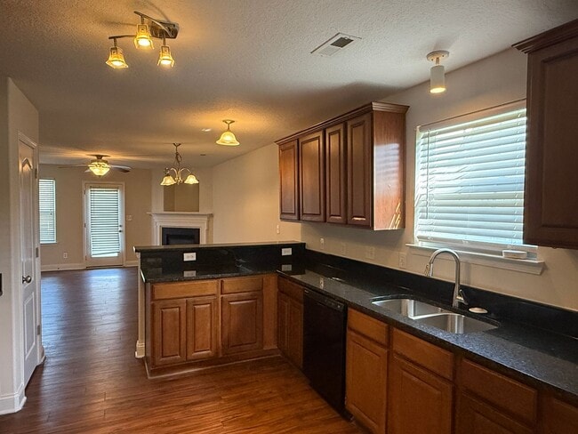 Foto del edificio - 7516 April Mist Trail