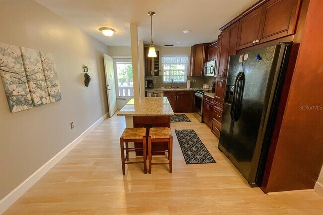 Building Photo - 3 Quails Run Blvd