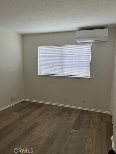 Foto del edificio - 18422 Susan Pl
