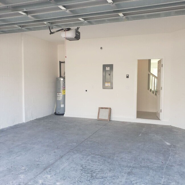 Building Photo - 34162 Cinder Wy