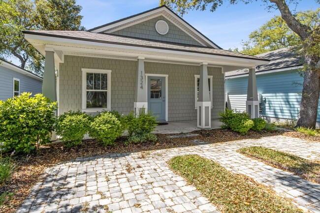 Building Photo - Amelia Island Cottage