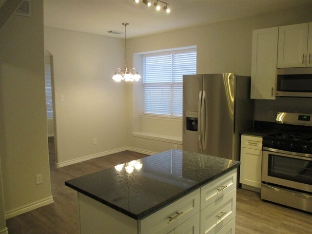 Foto del edificio - 6303 Tall Canyon Ct