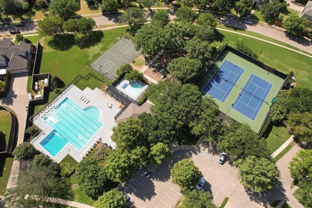 Foto del edificio - 3704 Southport Dr