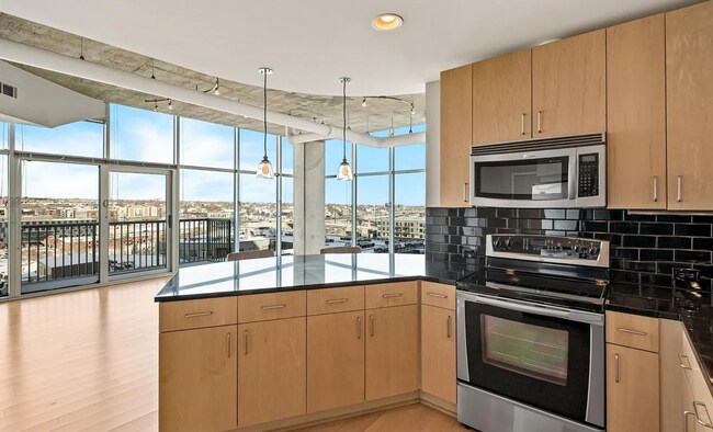 Foto del edificio - 1700 Bassett St
