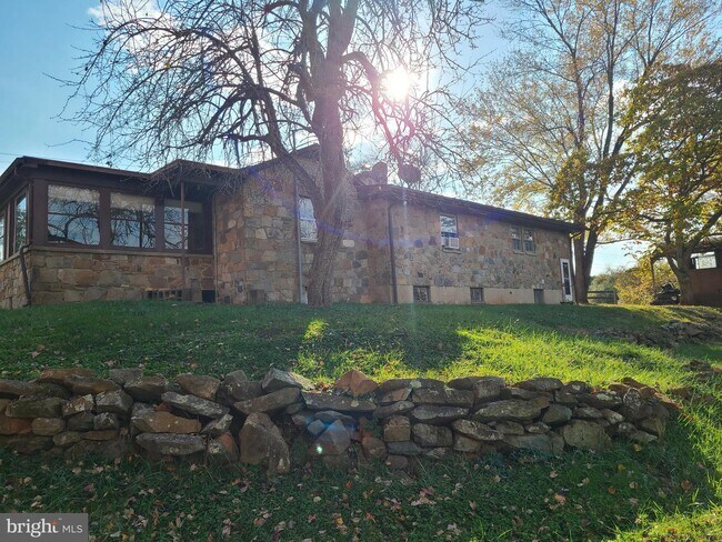 Building Photo - 8230 Lee Hwy