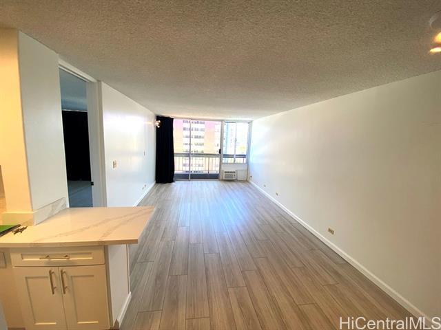 Building Photo - 775 Kinalau Pl