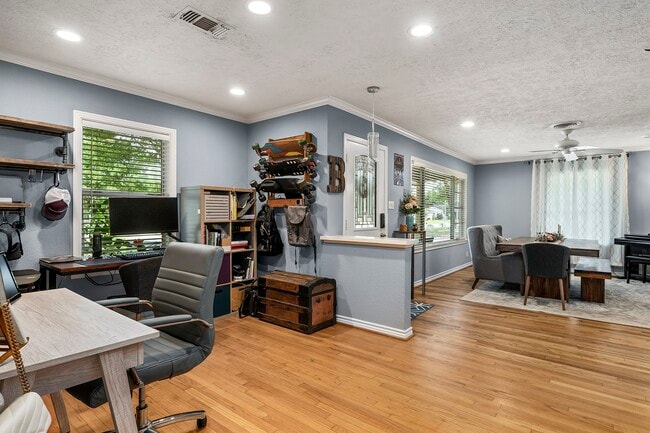 Foto del edificio - 1034 Nashua St