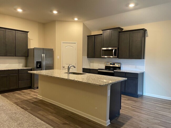 Foto del edificio - House For Lease in Princeton