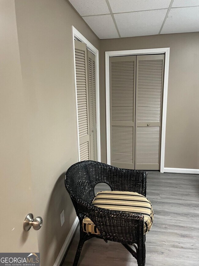 Foto del edificio - 1801 Azalea Dr