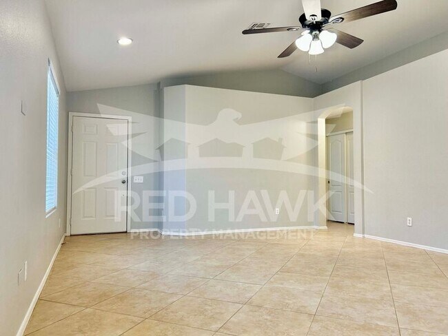 Foto del edificio - 4734 E Tanglewood Dr