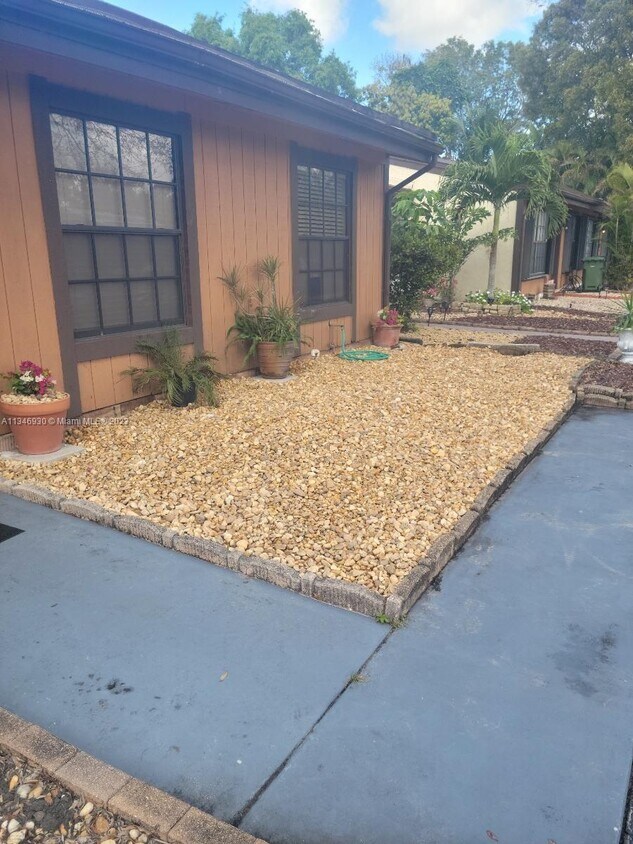 Foto principal - 2310 Plum Ct