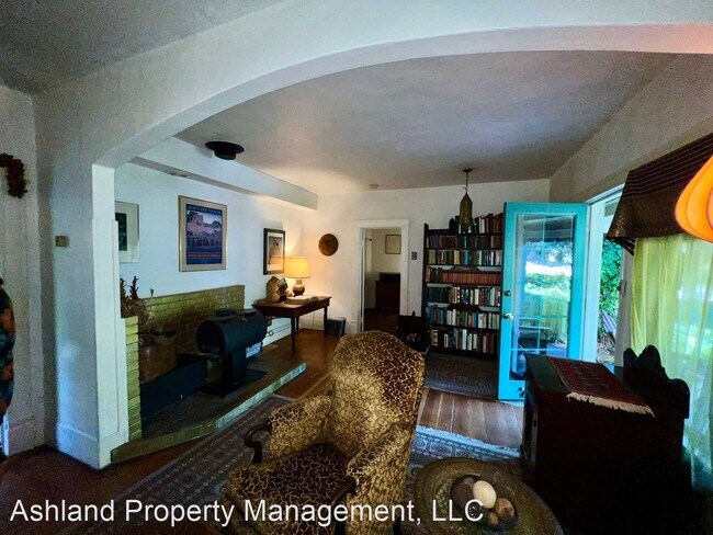 Building Photo - 3 br, 2 bath House - 787 Blaine Street