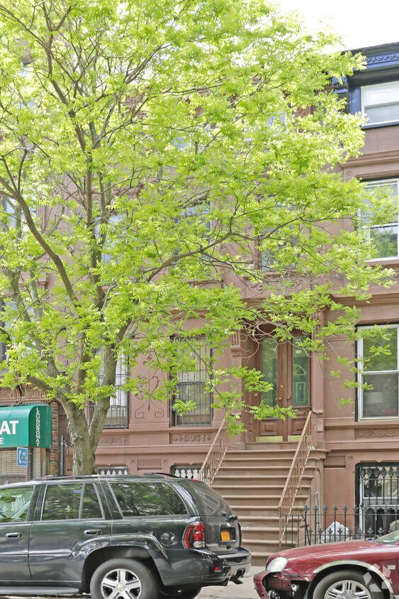 Building Photo - 110 Macon St