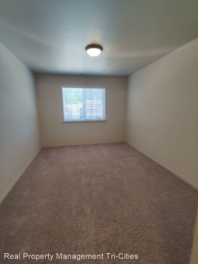 Foto del edificio - 3 br, 2 bath House - 2337 Hood ave