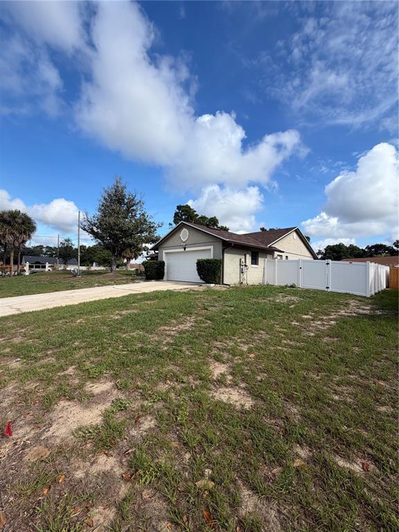 Building Photo - 6933 Rembrandt Dr