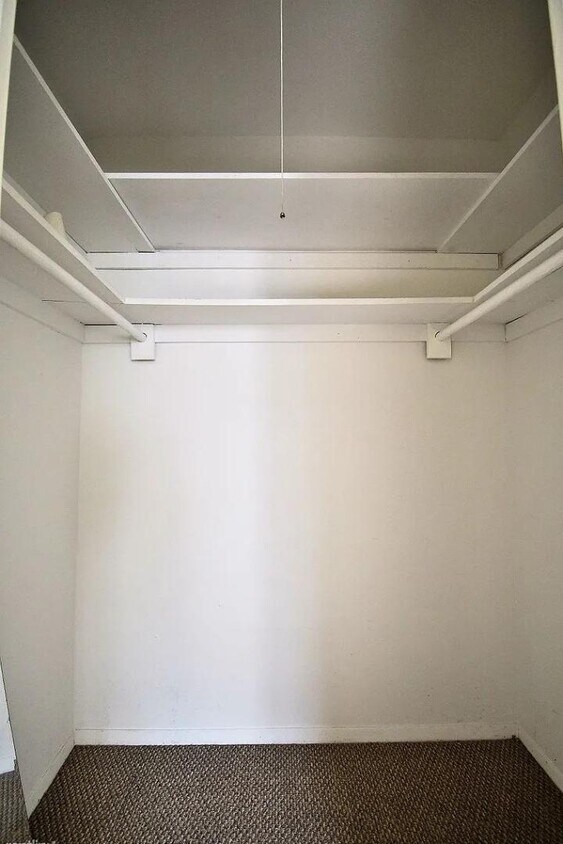 Foto principal - 900 Midland Ave