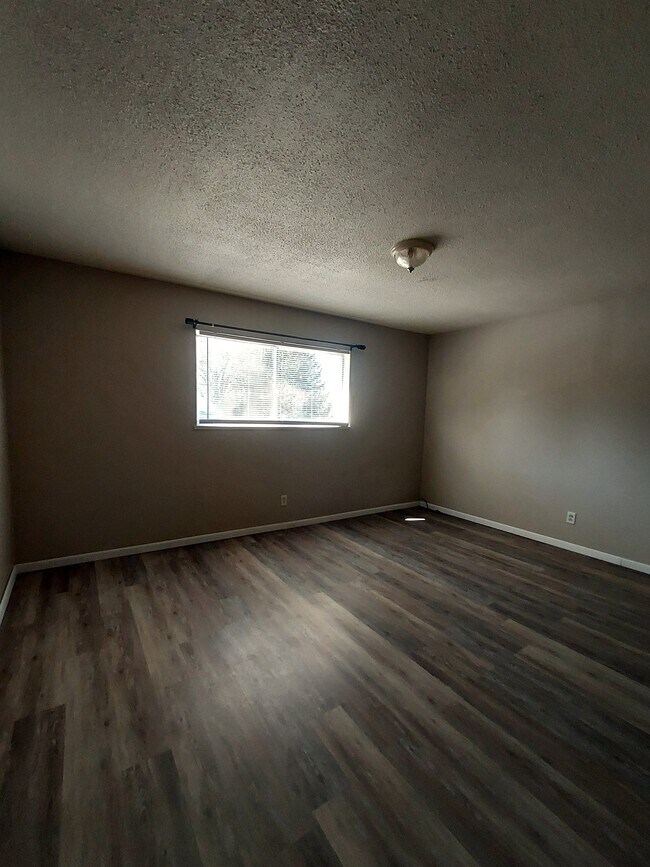 Foto del edificio - 437 S 2nd St