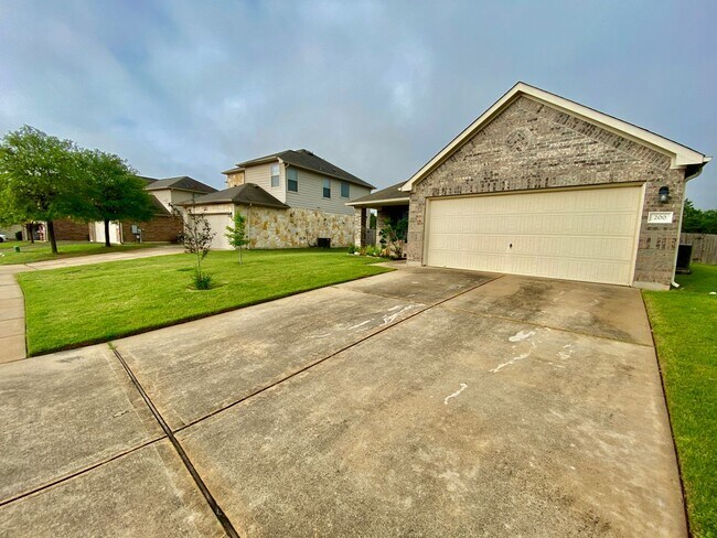 Foto del edificio - 3 bedroom, 2 bathroom Leander home that backs greenbelt!!