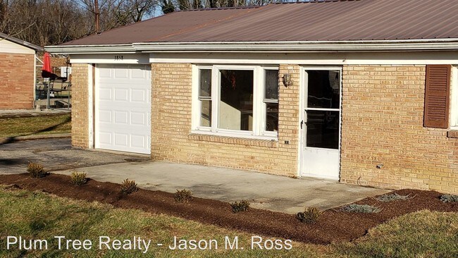 Building Photo - 3 br, 1 bath House - 3858 Hopper Hill Road
