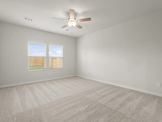 Foto del edificio - 17115 King Eider Rd