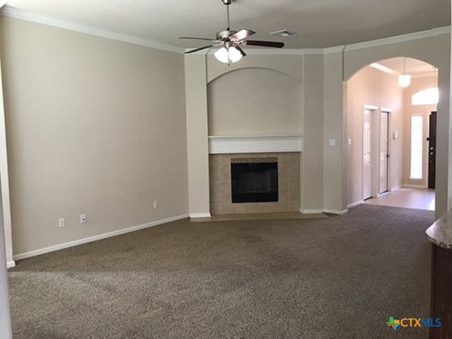 Foto del edificio - 7526 Red Valley Way