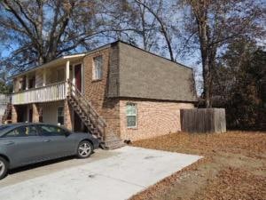 Building Photo - 806 Maxwell Dr