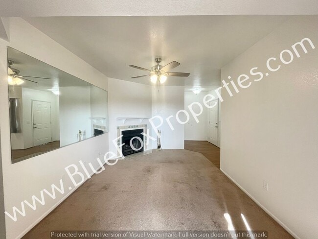 Building Photo - 3690 N Country Club Rd
