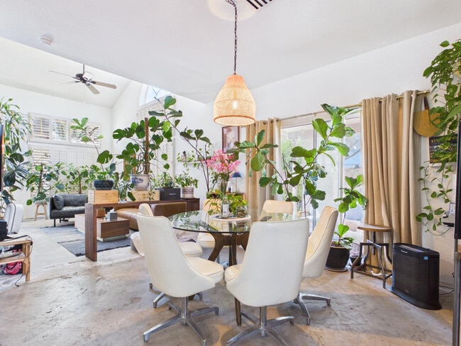 Foto del edificio - 17606 N 17th Pl