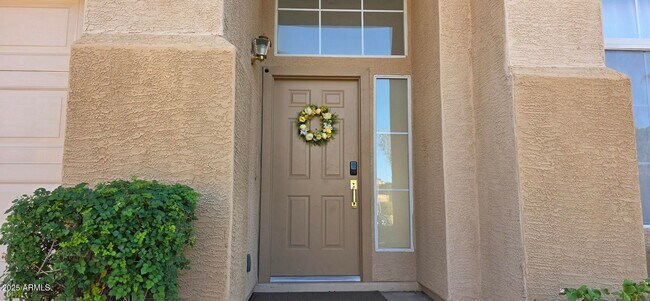 Foto del edificio - 843 W Locust Dr.