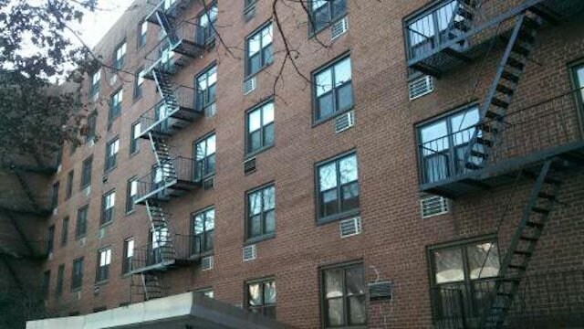 Foto del edificio - 4260 Main St