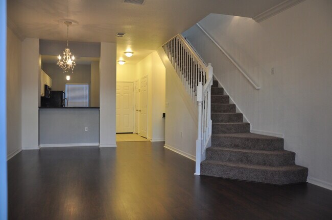 Building Photo - 4341 NW 49th St