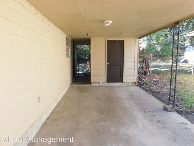 Foto del edificio - 3 br, 1.5 bath House - 7593 Cherry Valley