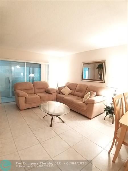 Foto principal - 4700 Washington St