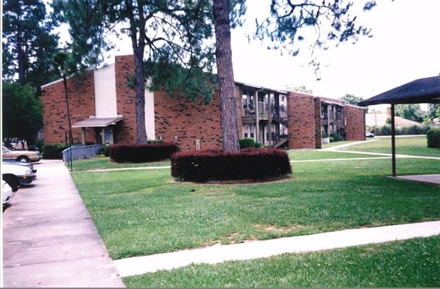 Primary Photo - Woodvale Place Apartments