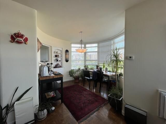 Foto del edificio - 1260 N Prospect Ave