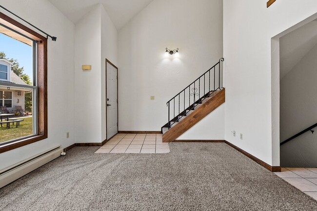 Building Photo - 2364 Canter Ln