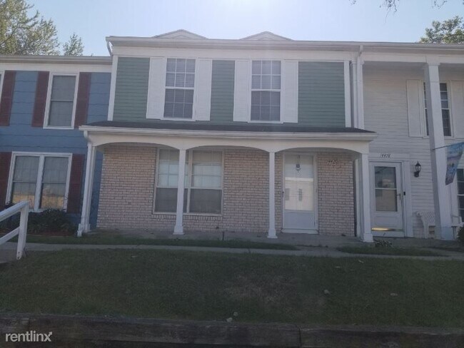 Building Photo - 3 br, 2.5 bath Condo - 4420 Rose Garden