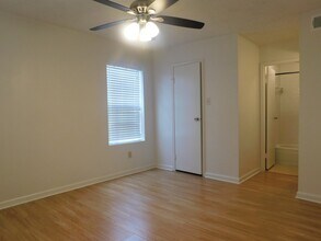 Building Photo - 12660 Ashford Point Dr