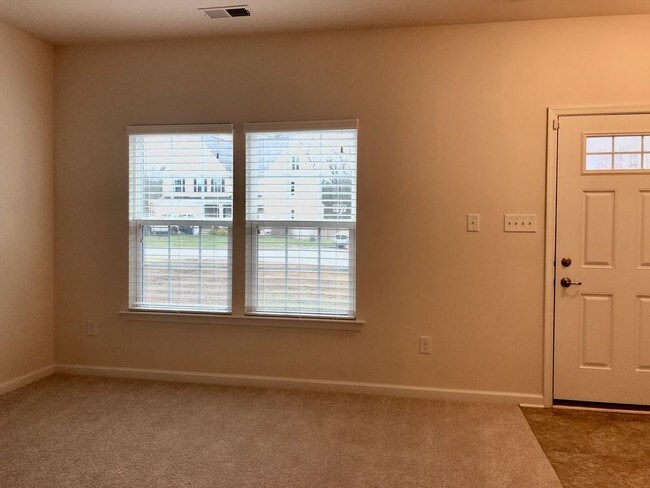 Building Photo - Beautiful 3 Bedroom Home in Chesterfield