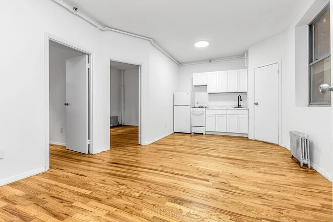 Building Photo - 239 W 63rd St