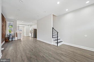 Building Photo - 2835 W Montgomery Ave