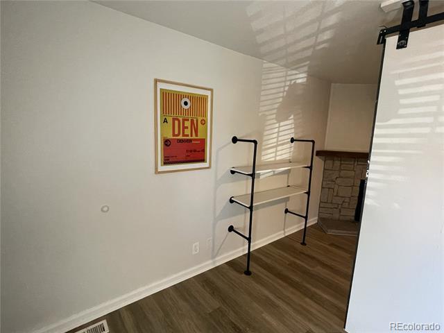 Foto del edificio - 61 S Sable Blvd