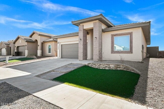 Building Photo - 13640 Matfen Ave