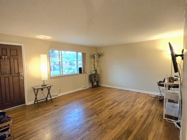living room - 8250 Chase Way