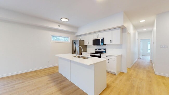 Building Photo - GORGEOUS NEW 2 BEDROOM APARTMENTS AVAILABLE FOR APRIL